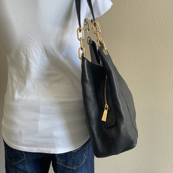 MICHAEL KORS Fulton Large Pebbled Leather Shoulder Bag - Picture 8 of 16